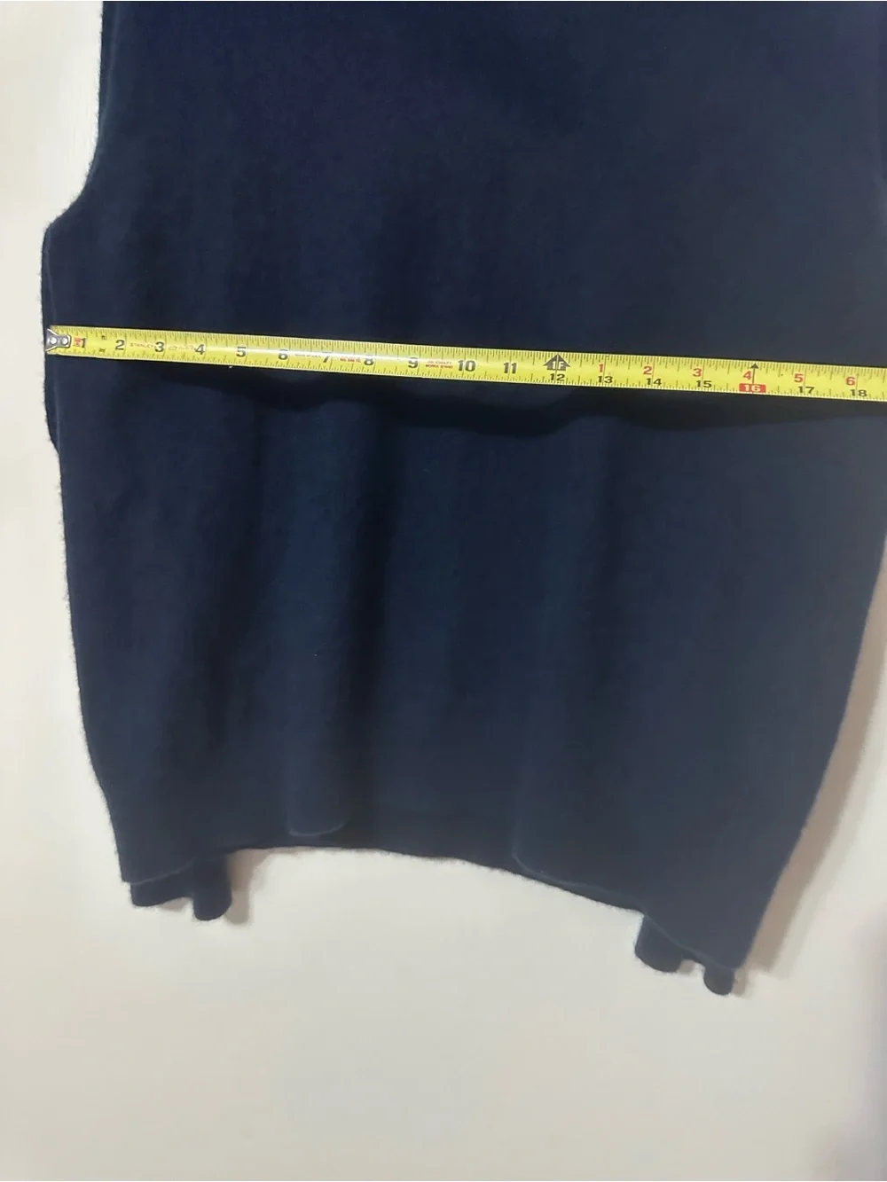 Lands' End Men's Navy V neck  Sweater - blue Solid color 100% cashmere
